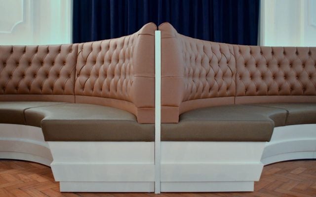 Sofás Booths - Confira nosso guia completo!